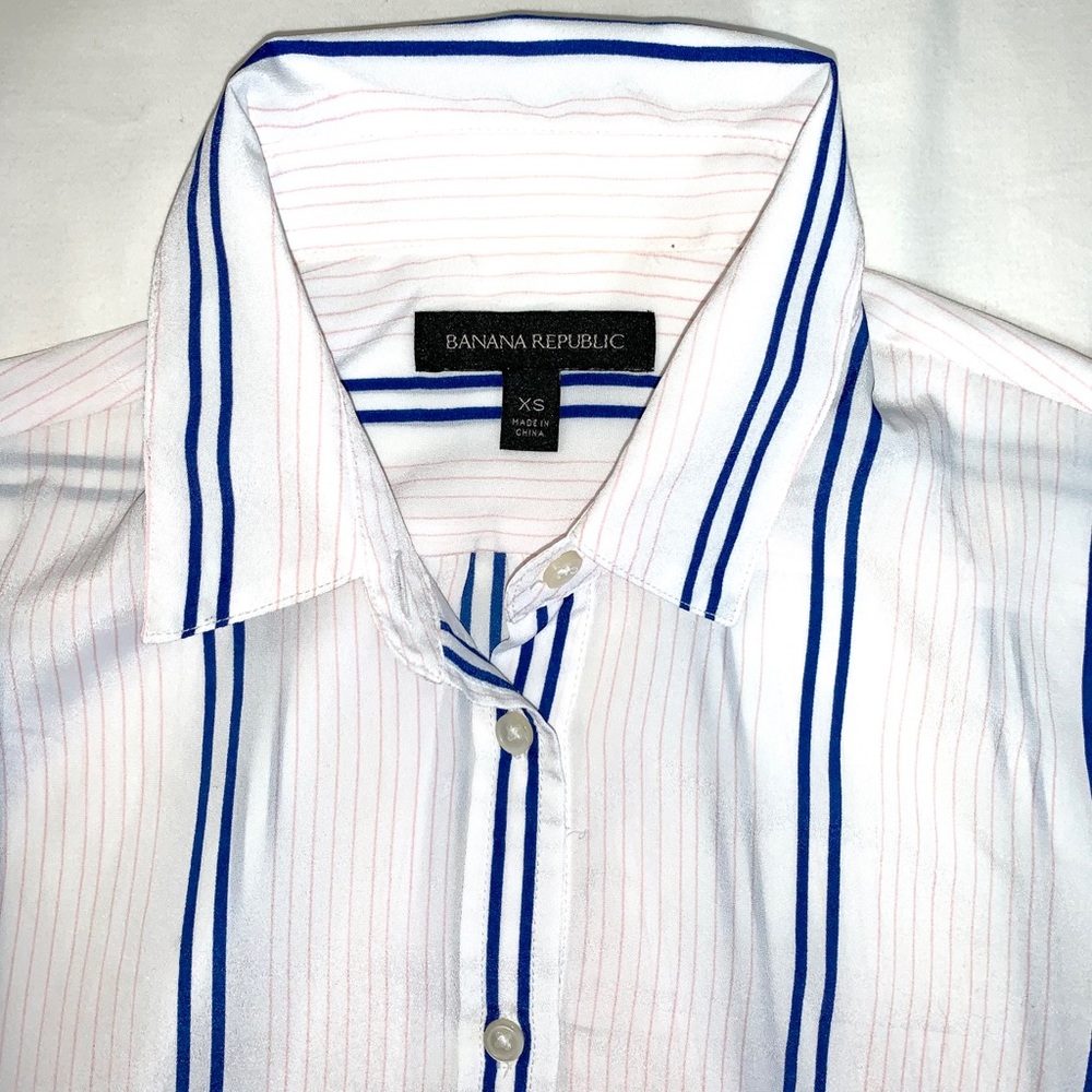 Banana Republic Collared Button Down Blue Pink XS